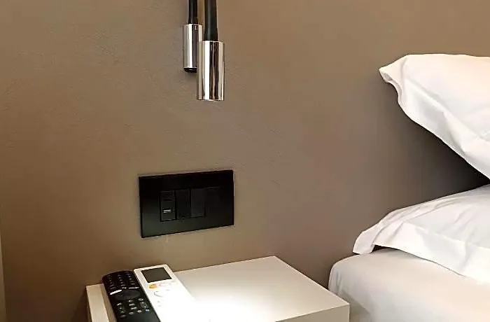 Honeycomb Hotel